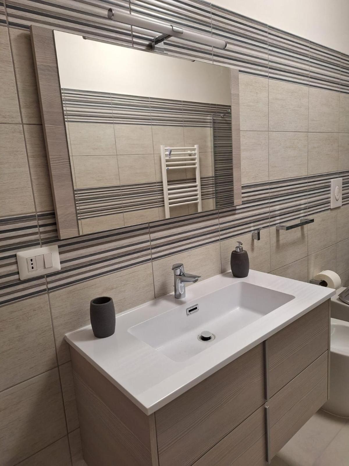 Desy Apartment 시라쿠사 외부 사진
